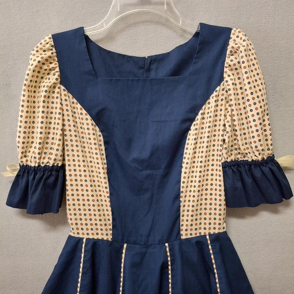 Handmade Girl Dress Size 16 Navy Floral   Short Puff Sleeve Ruffled Bows Country